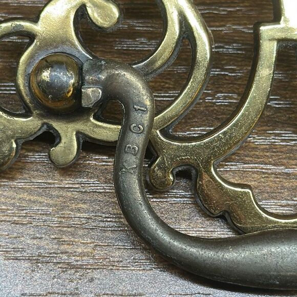 Vintage Brass Metal Drawer Pulls KBC N19354 Set Of 8 Batwing Keeler Brass Co. - Picture 4 of 11